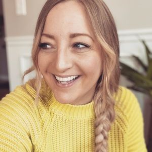 Meet your Posher, Lauren